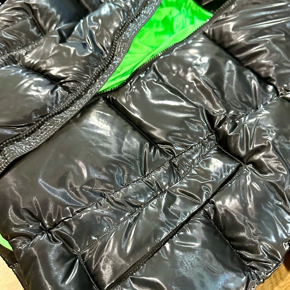 ✨Alo Pearlized Pristine Puffer Size Small - Picture 8 of 9